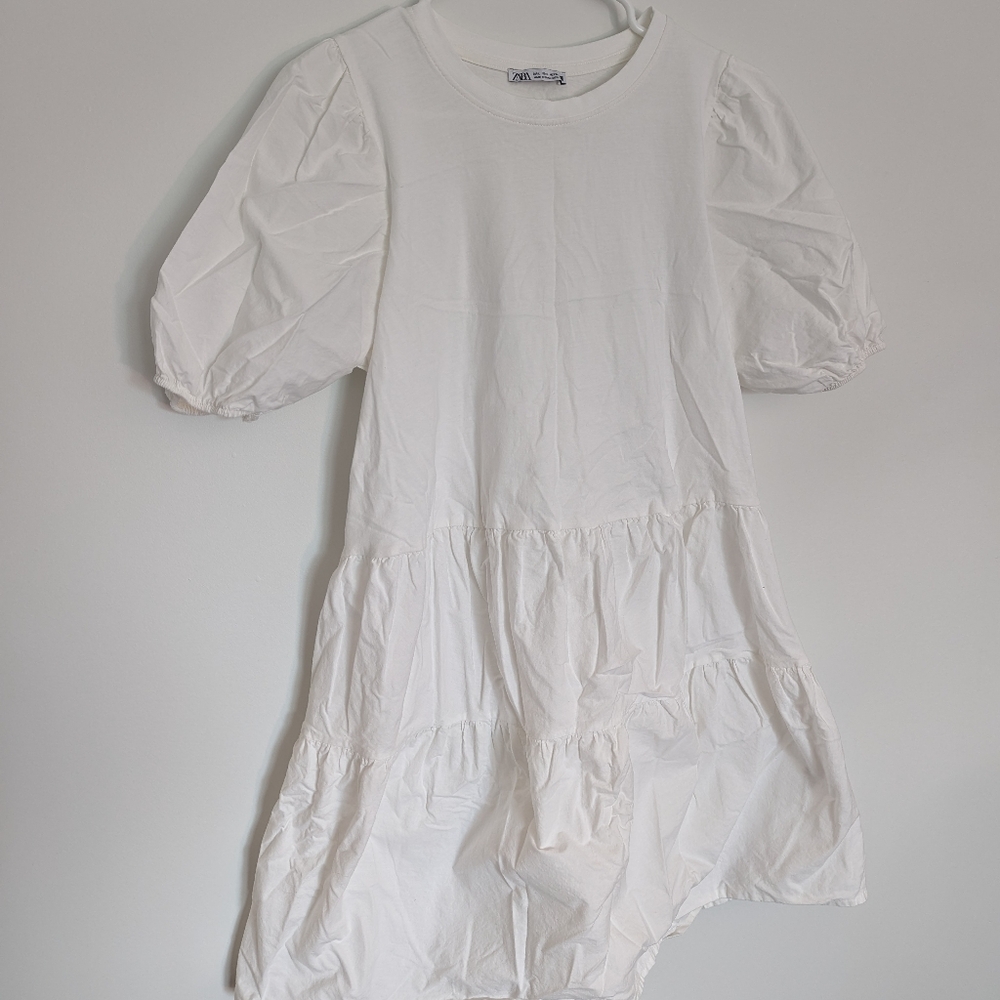 Short sleeve white midi dress